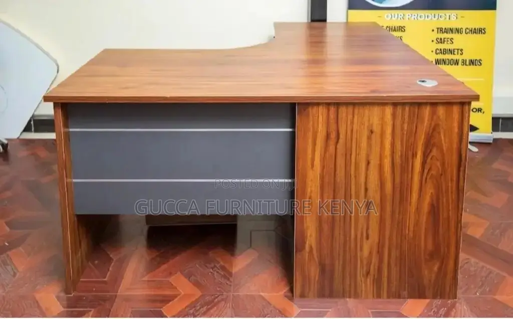 1.4 Meters Executive Curved Computer Desk