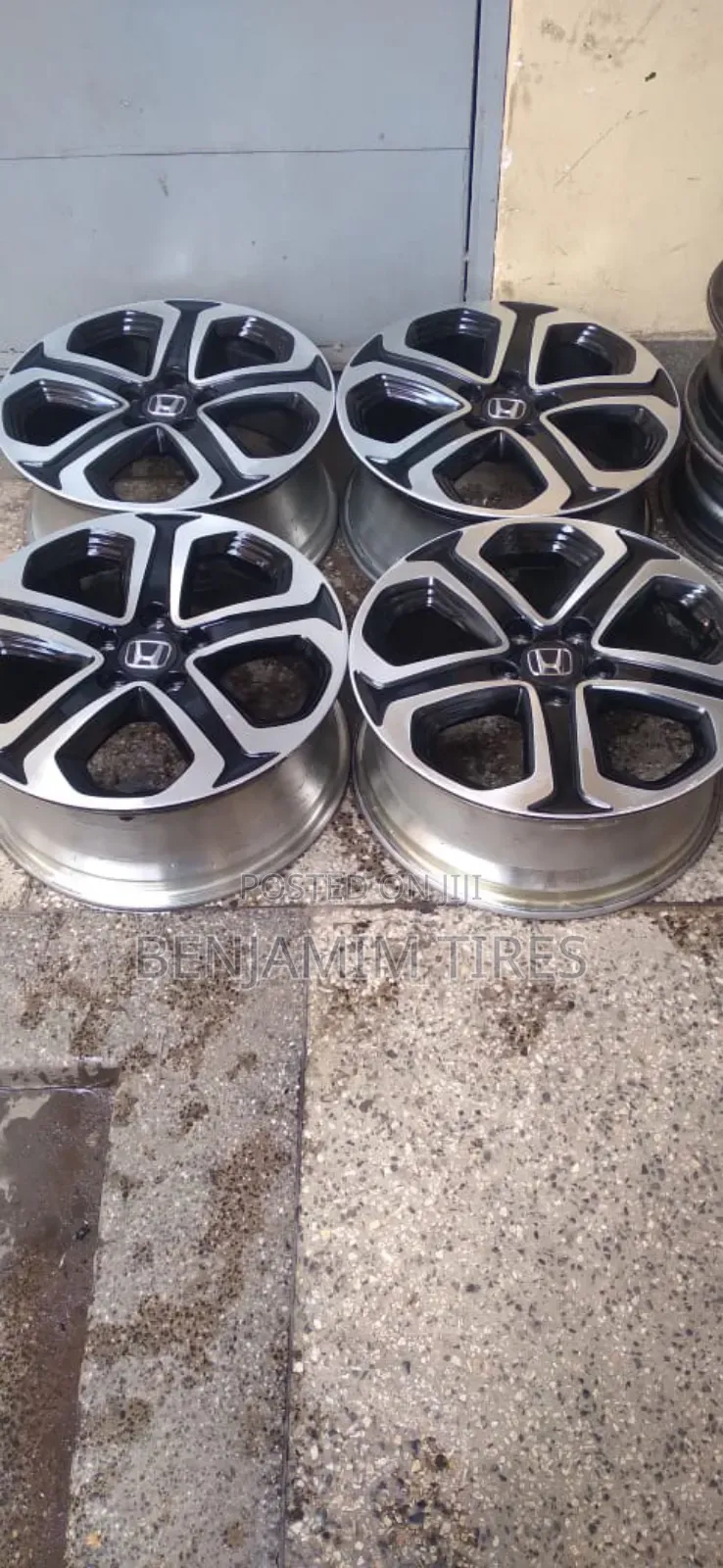 Original Honda Vezel Rims Sizes 17 Set.