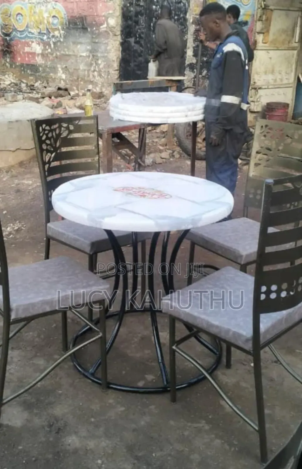 Laser Cut Chairs With Powder Coating Table With Marble T and Log