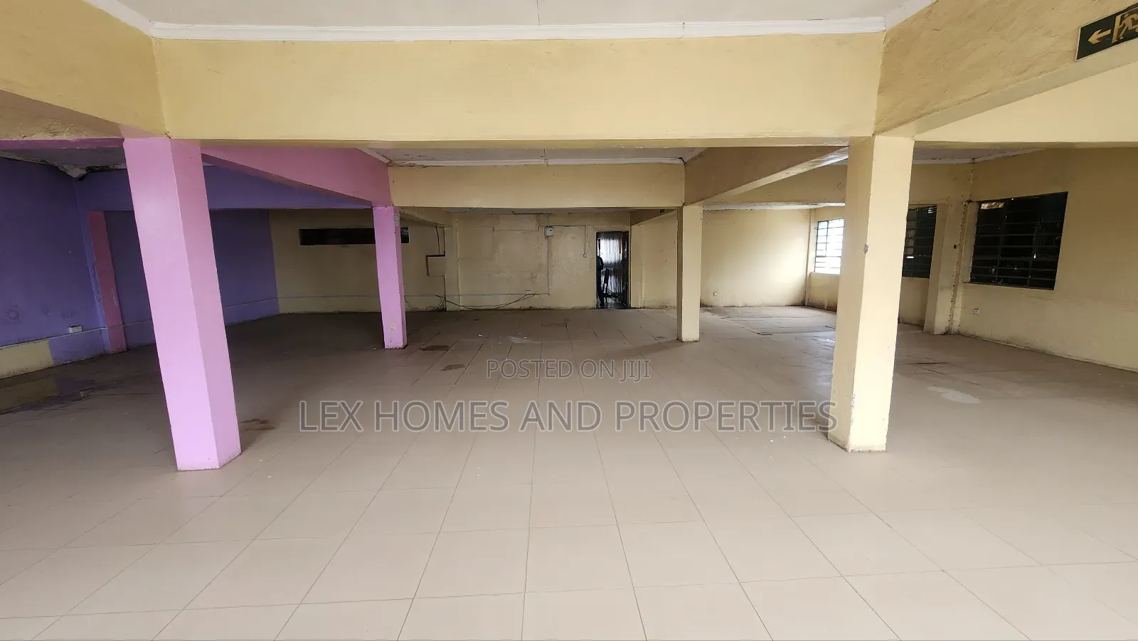 Commercial Open Space to Let