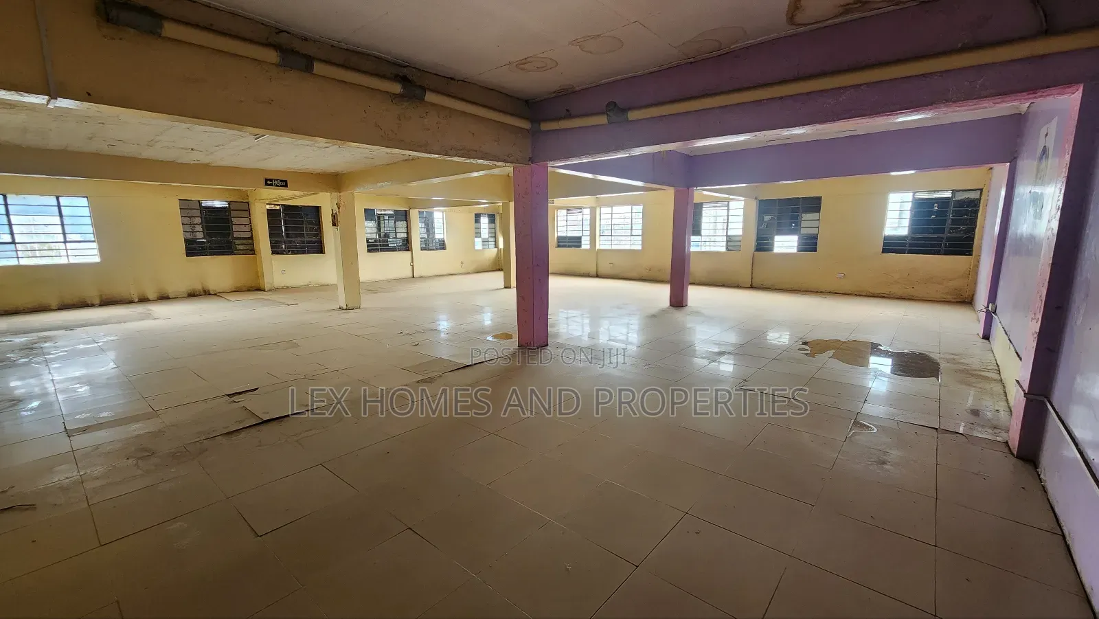 Commercial Open Space to Let