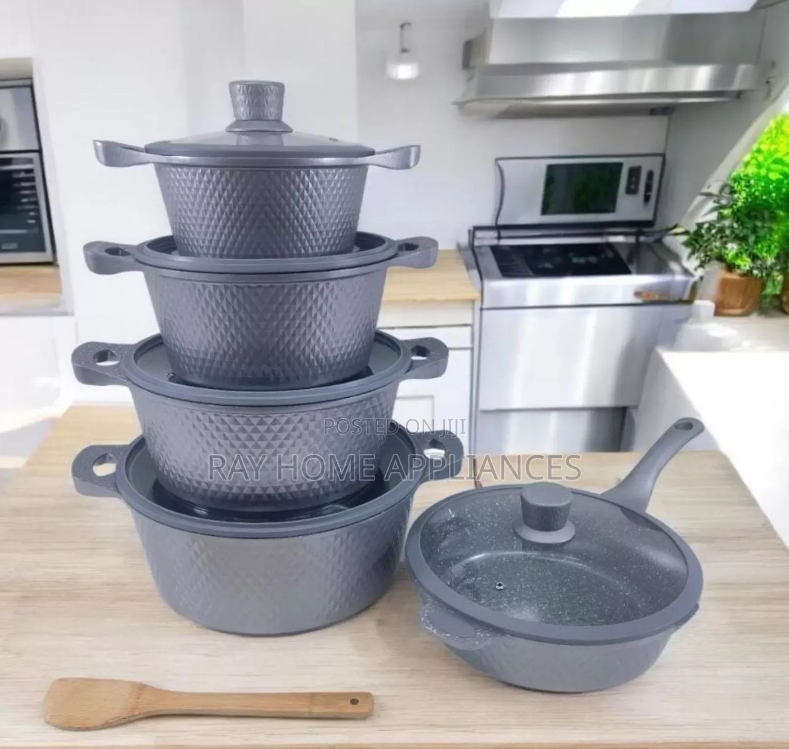 Bosch Cookware Set With Silicone Lids