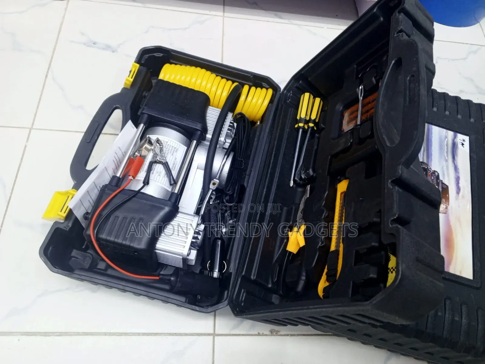 Portable Car Tyre Inflator Air Compressor
