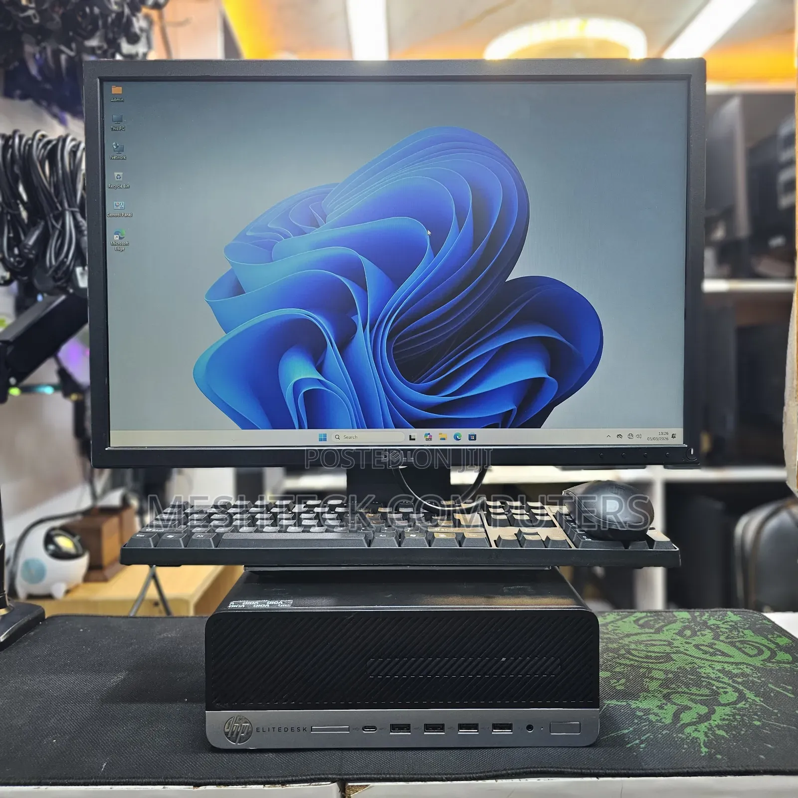Desktop Computer HP EliteDesk 705 16GB AMD Ryzen 5 SSD 256GB