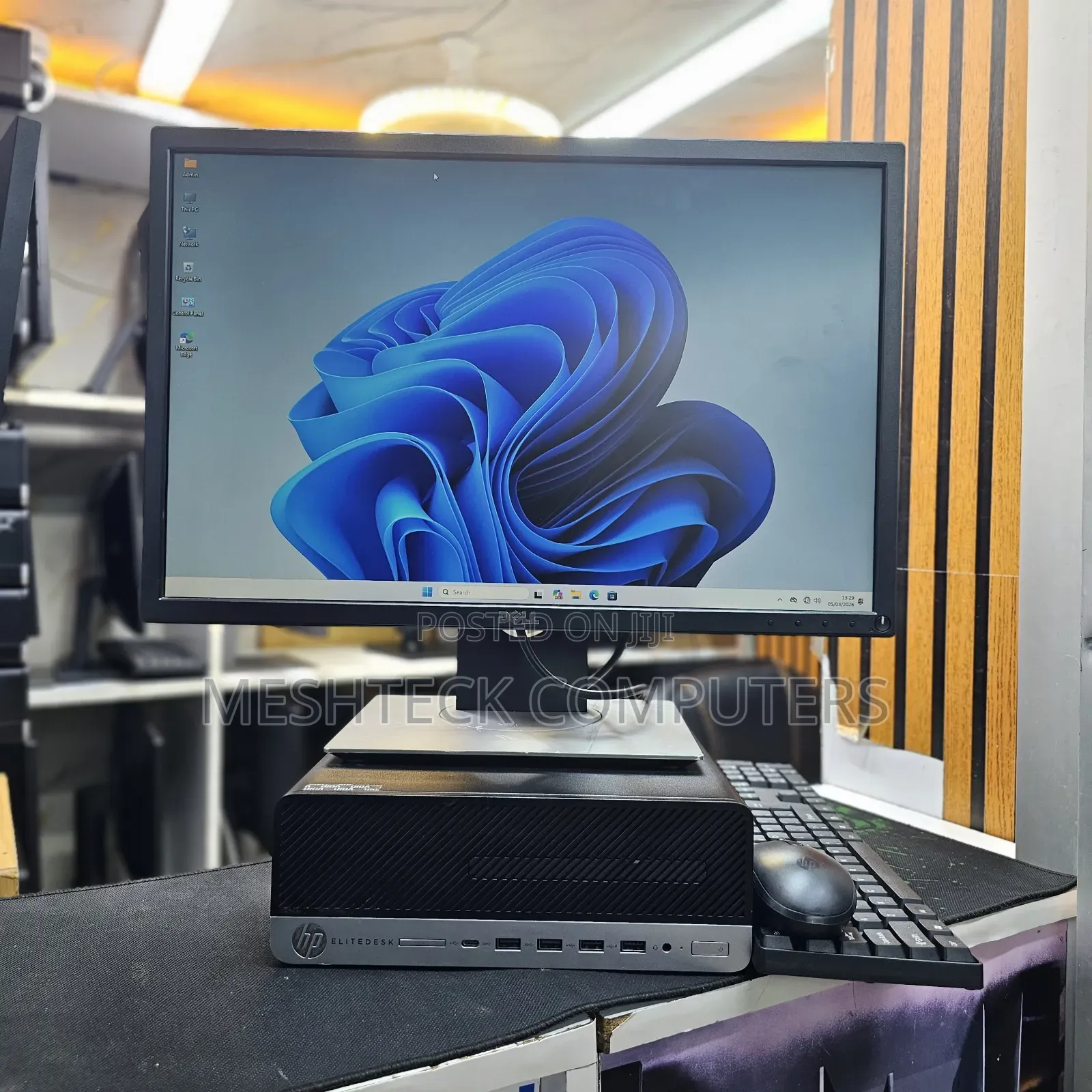 Desktop Computer HP EliteDesk 705 16GB AMD Ryzen 5 SSD 256GB