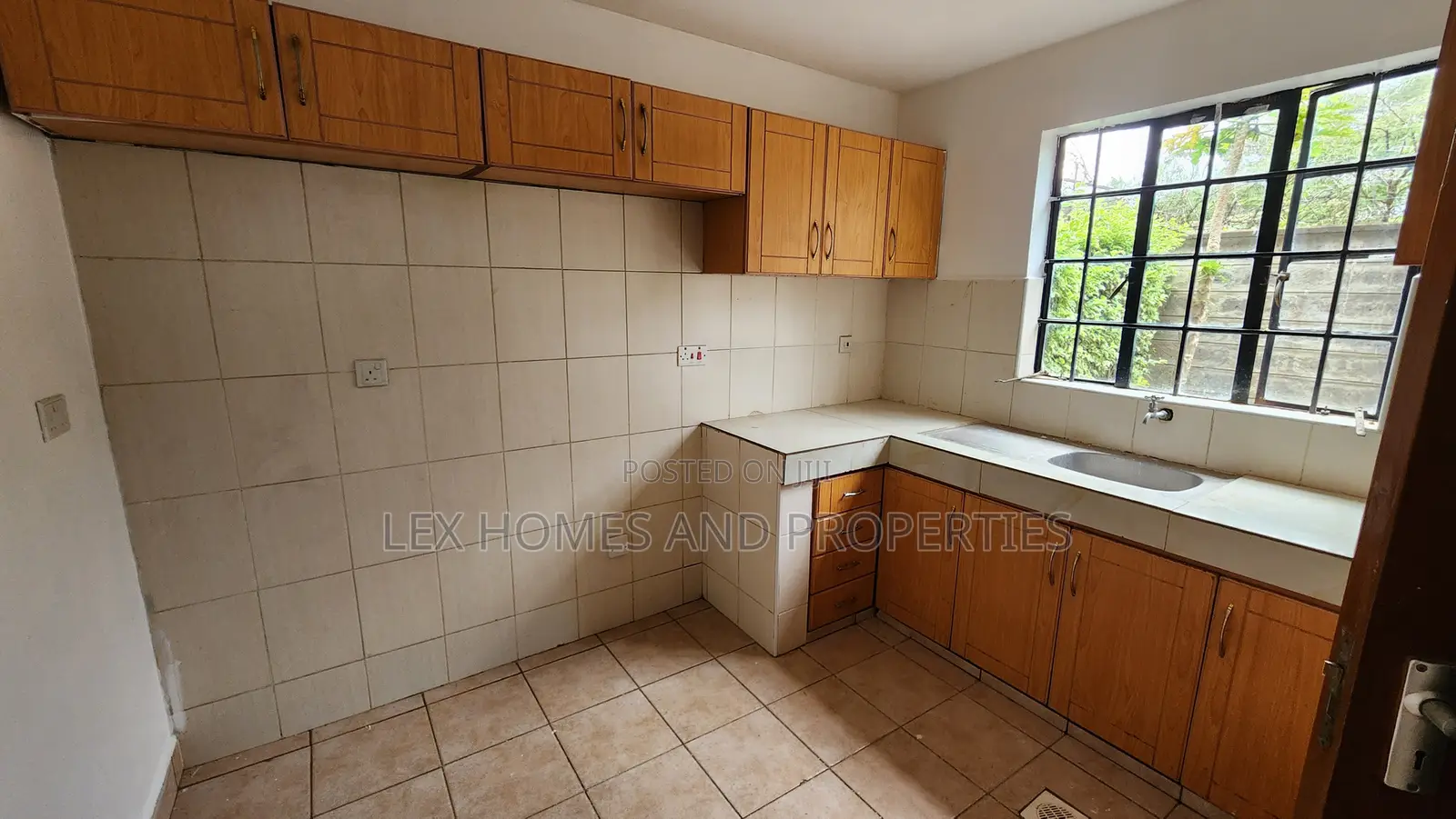 3bdrm Maisonette in Maasai Lodge for sale