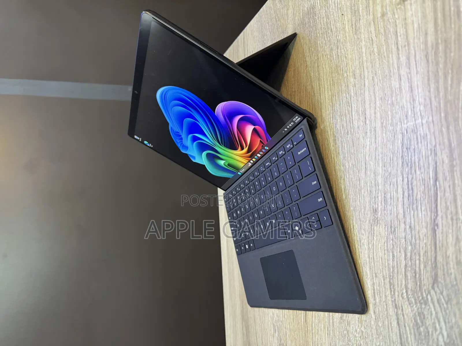 Laptop Microsoft Surface Pro 11th Edition, a Copilot+ PC 16GB SSD 512GB