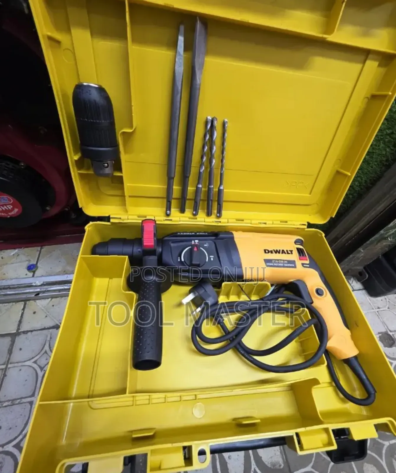 Dewalt Electric Rotary Hummer /800watts Dewalt Rotary Hummer Drill