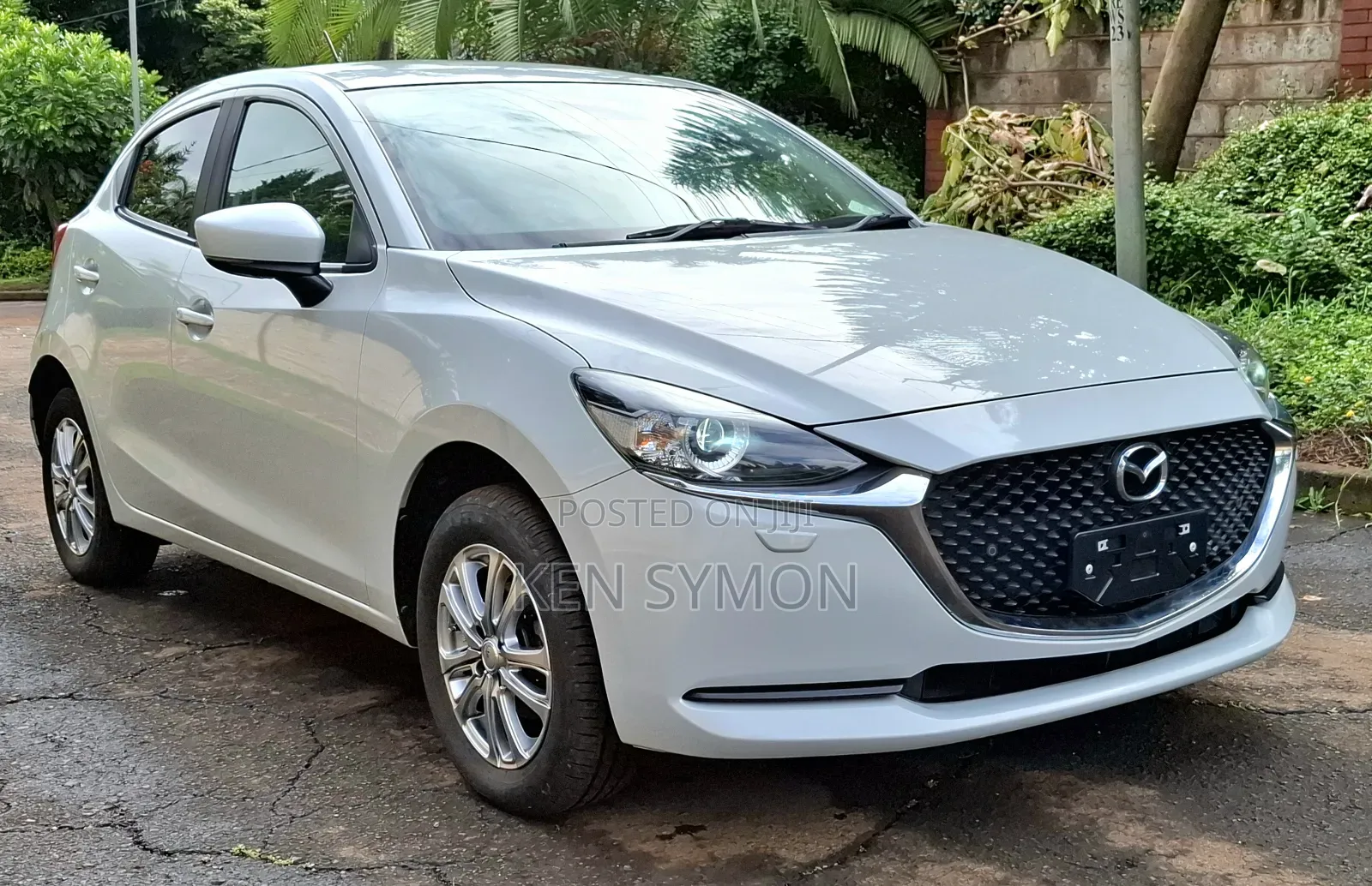 Mazda 2 2020 Silver