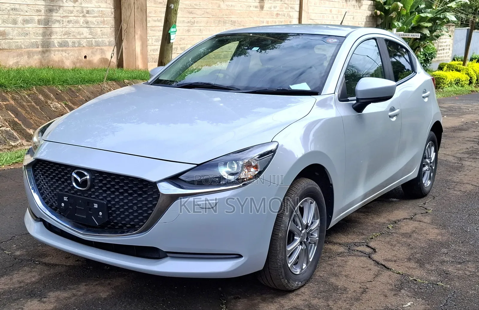 Mazda 2 2020 Silver