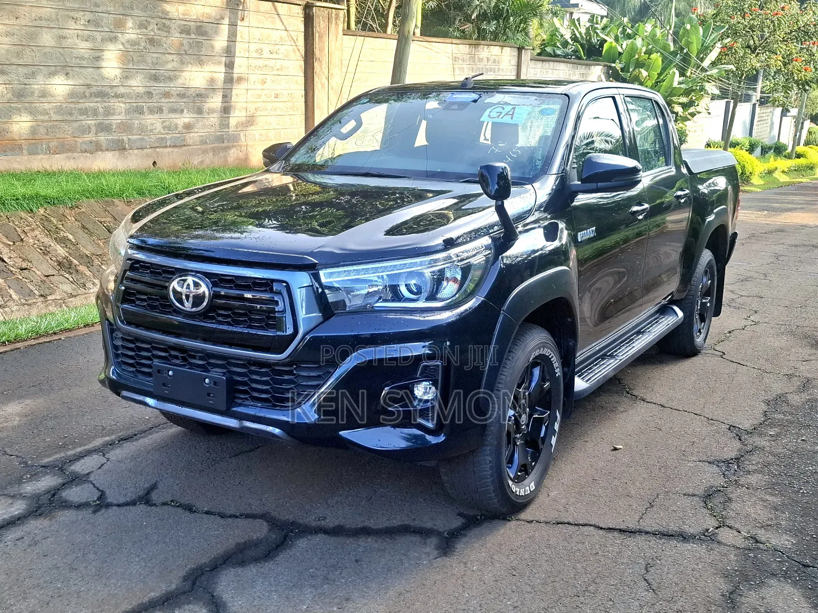 Toyota Hilux SR5 4x4 2019 Black