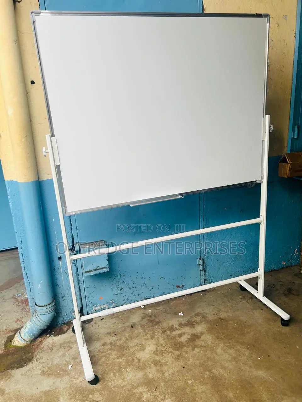 Movable Stand**Whiteboard 6x4ft and Pens