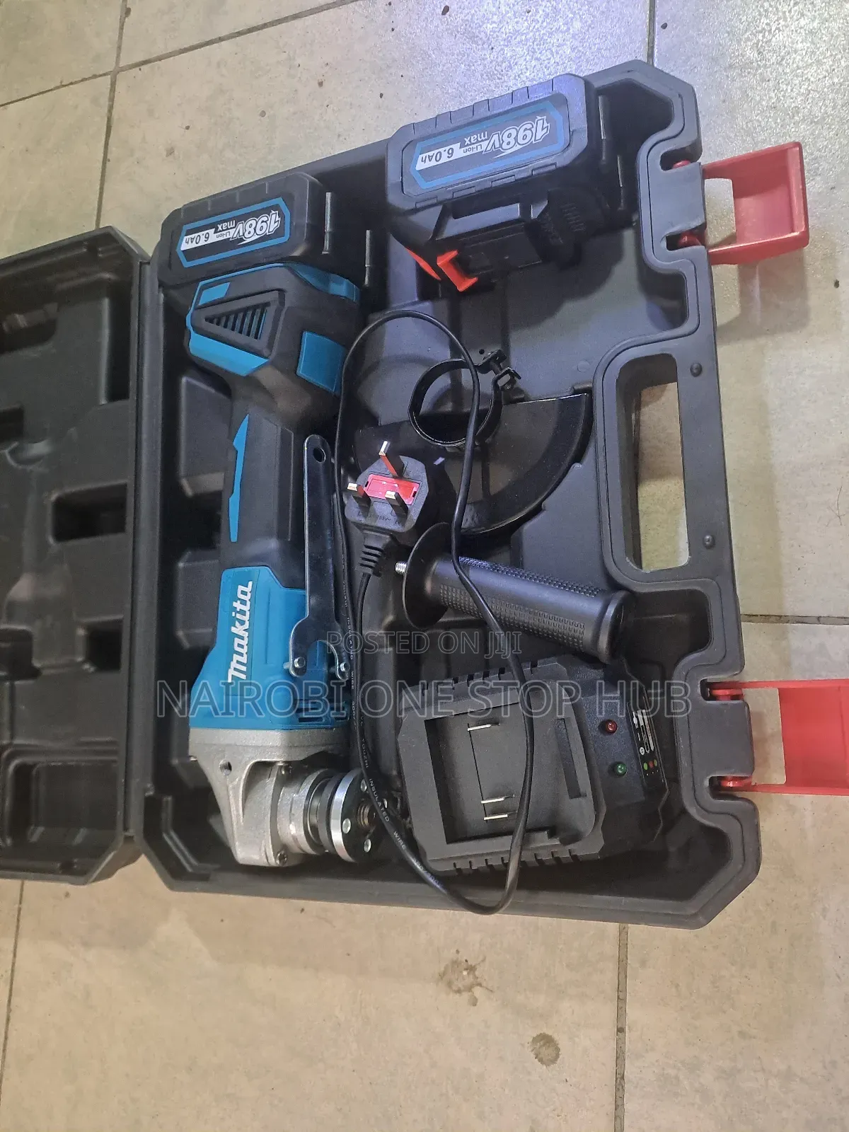 Makita Cordless Grinder With 2 Batteries