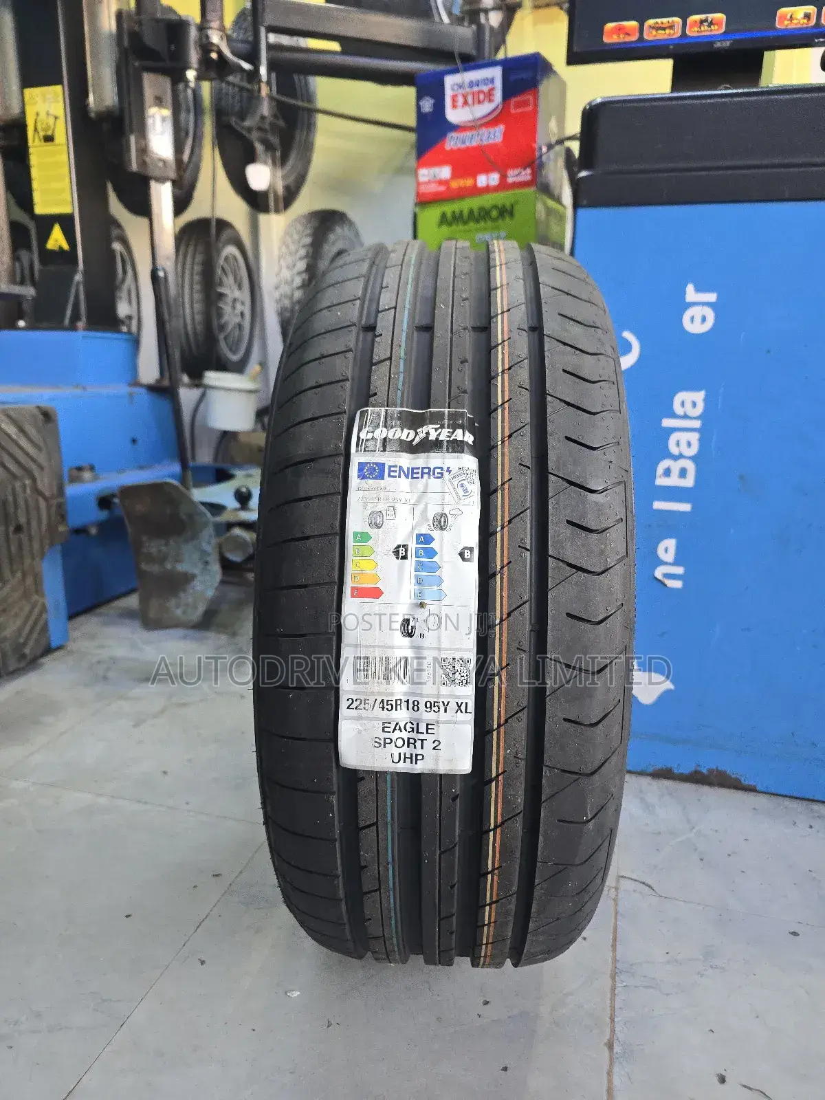 225/45r18 Goodyear Tire