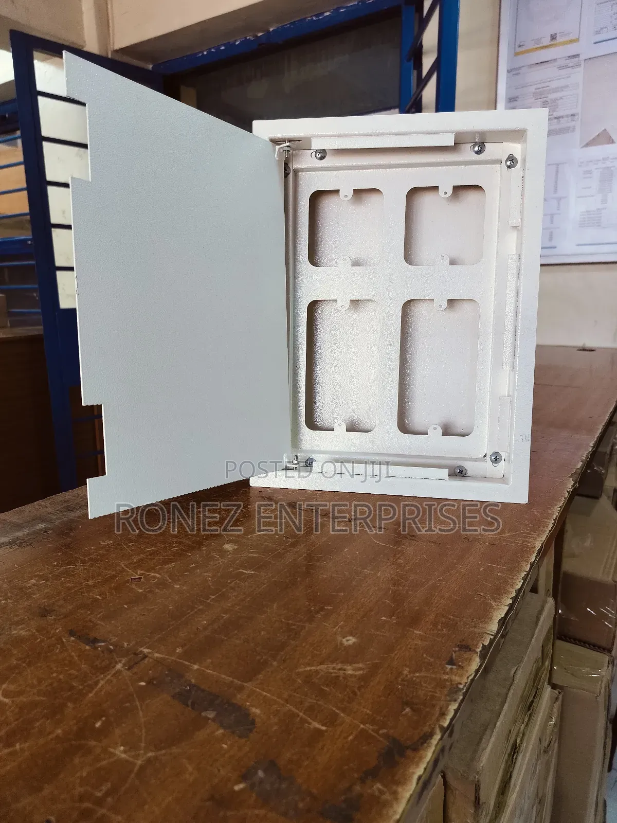 Heavy Floor Box