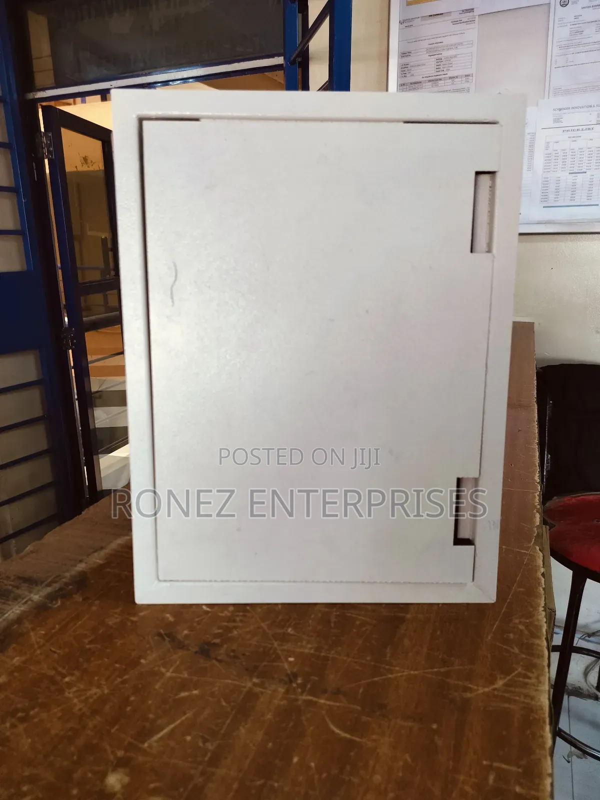 Heavy Floor Box