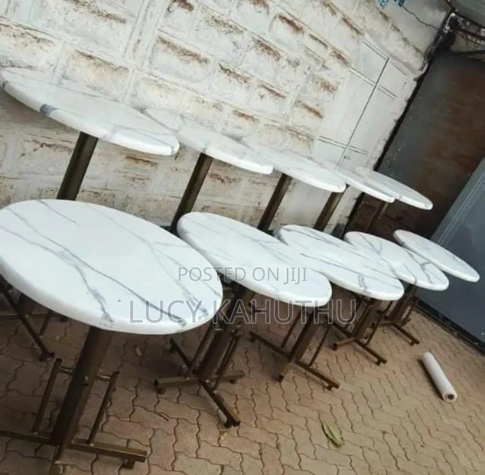 Restaurant Marble Top With Powder Coated Finish