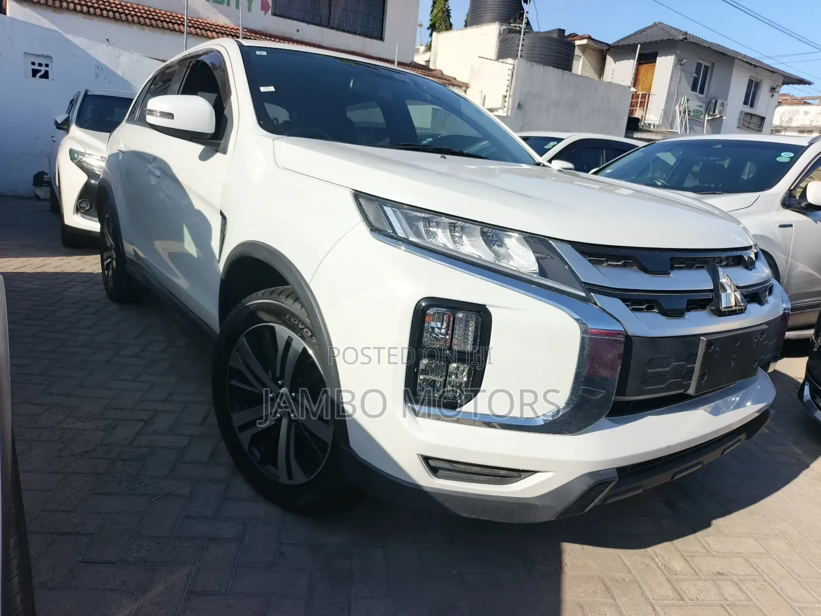 Mitsubishi RVR 2020 White