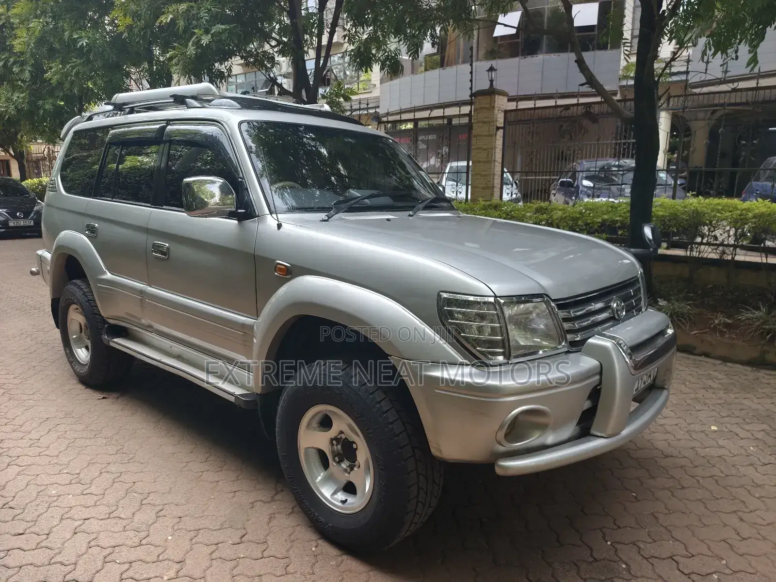 Toyota Land Cruiser Prado 2.7 16V 5dr 2000 Silver
