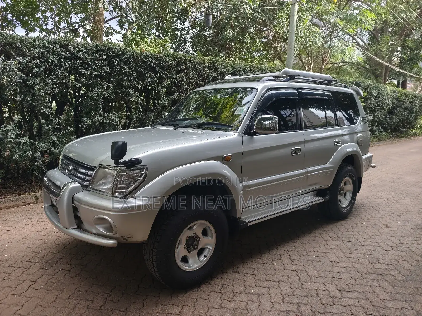 Toyota Land Cruiser Prado 2.7 16V 5dr 2000 Silver