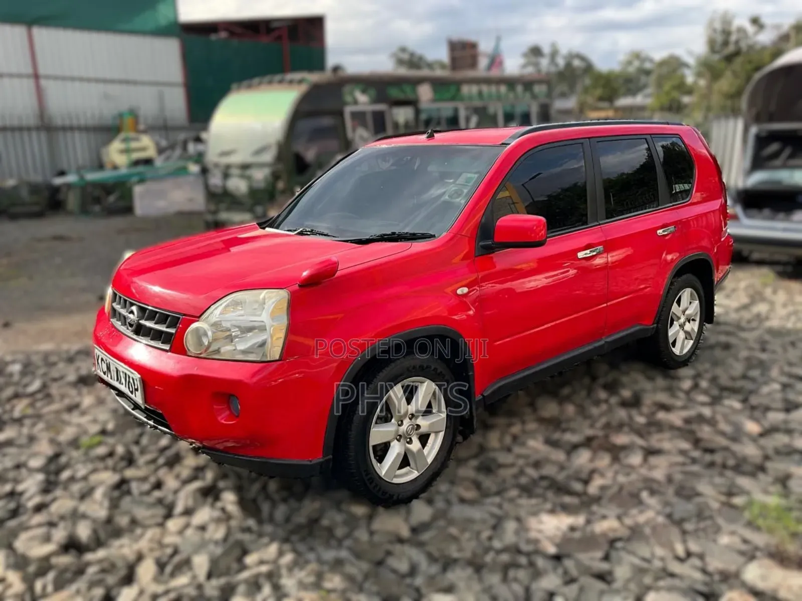 Nissan X-Trail 2.0 Petrol XE 2010 Red