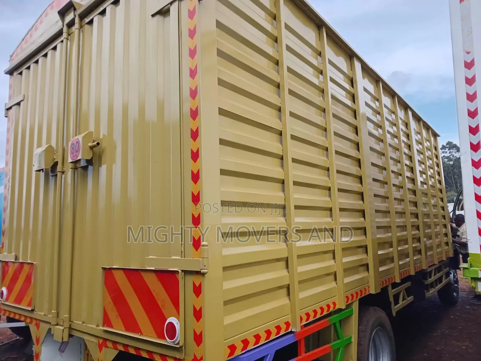 Transit Trucks for Intercountry Delivery Are Available