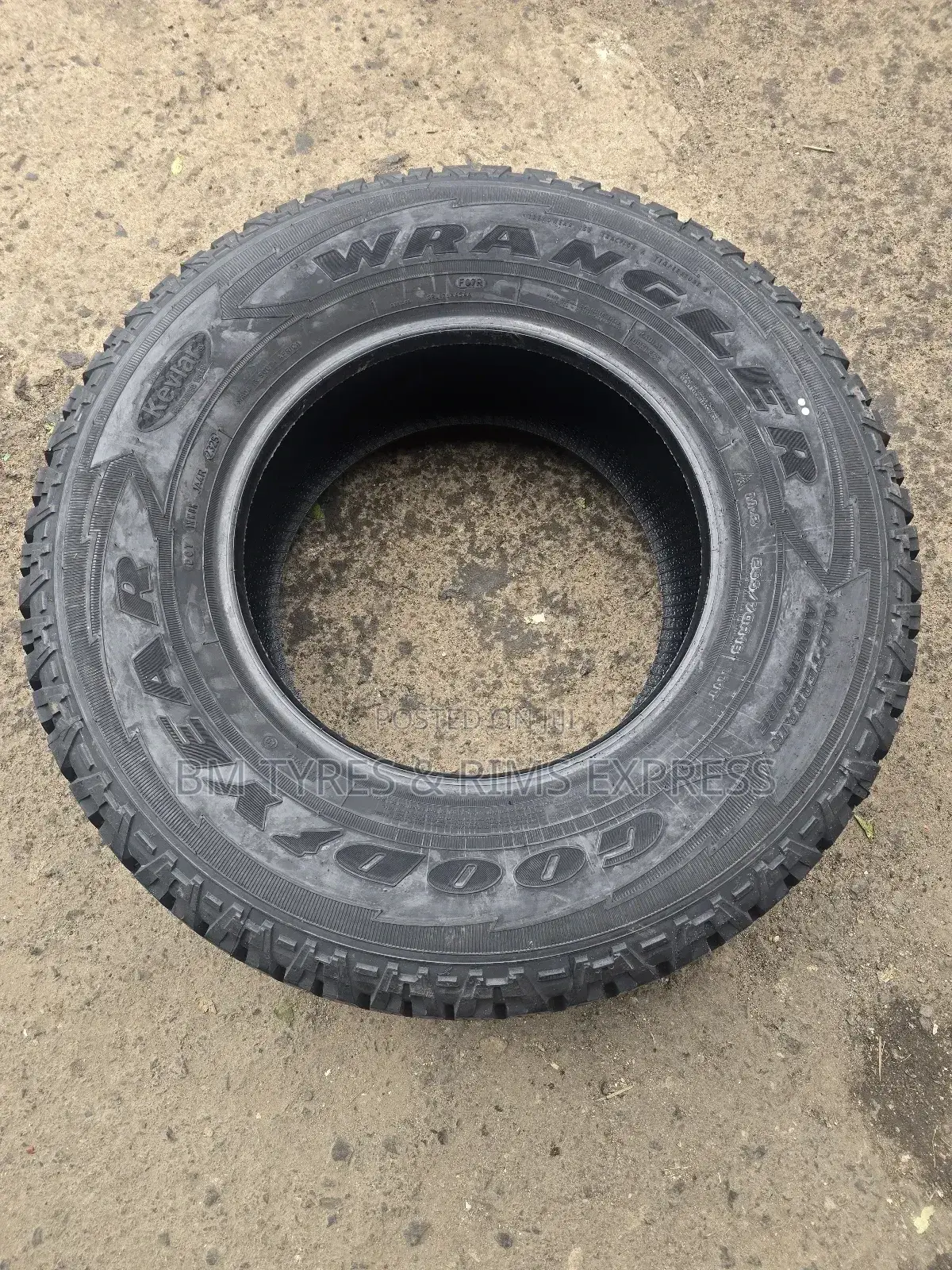 255 /70 R16 Goodyear Tyres (All Terrein)