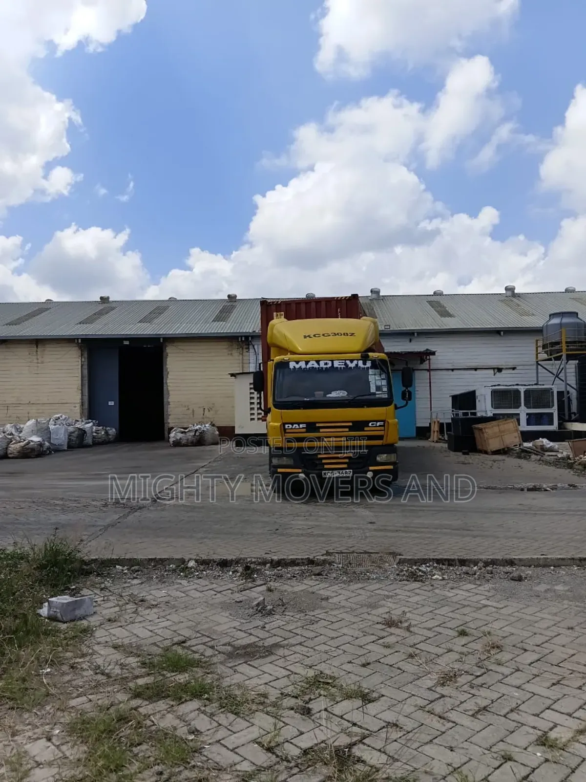Box Body Trailers Are Available for Load Delivery and Logistics