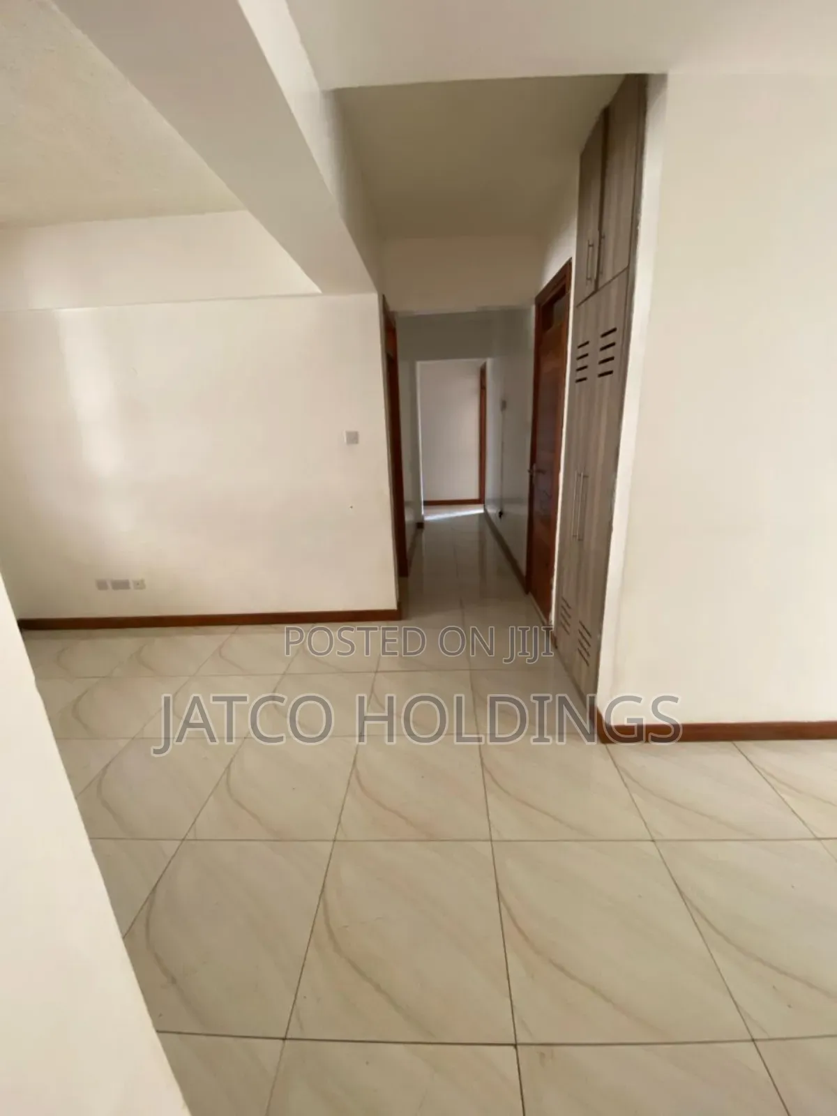 3bdrm Apartment in Parklands for sale
