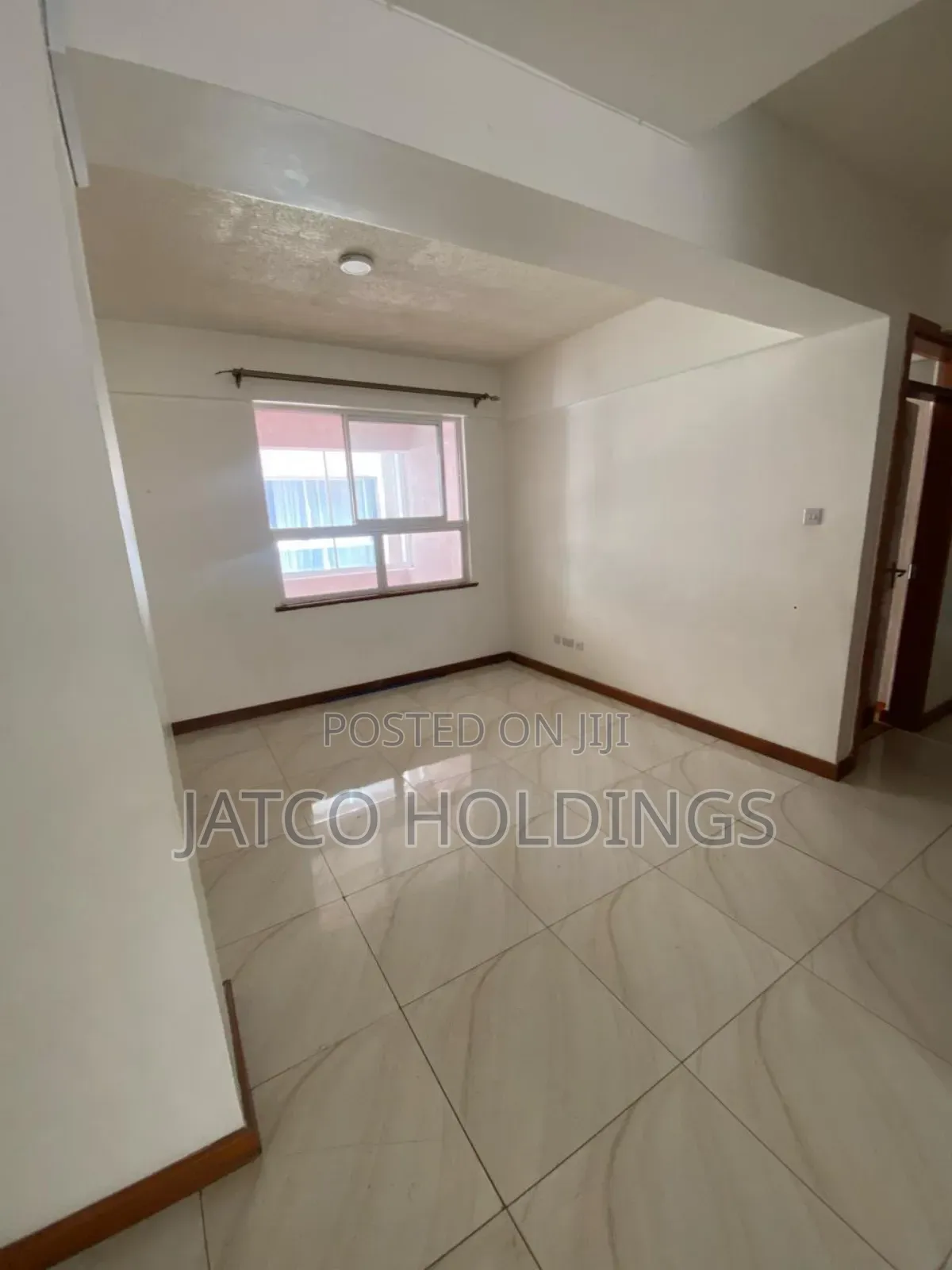 3bdrm Apartment in Parklands for sale