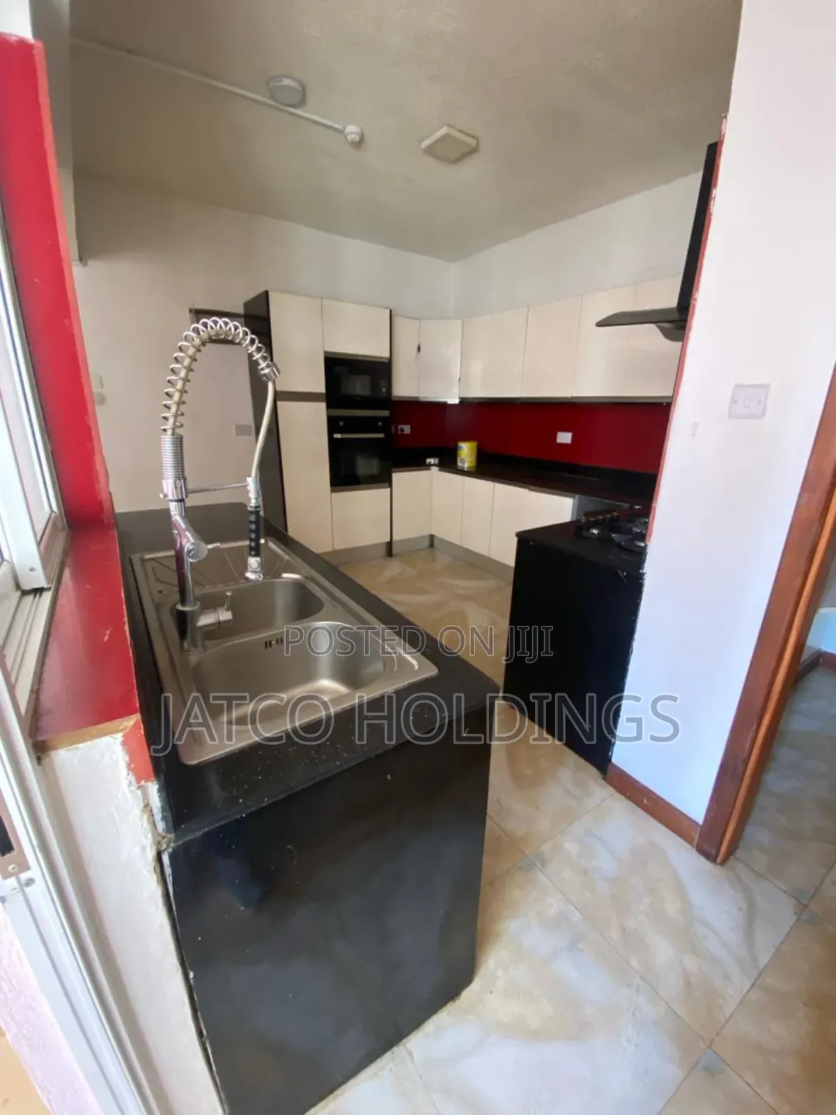 3bdrm Apartment in Parklands for sale