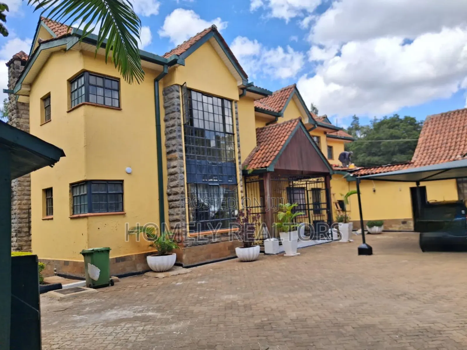 4bdrm Maisonette in Nairobi, Karen for rent