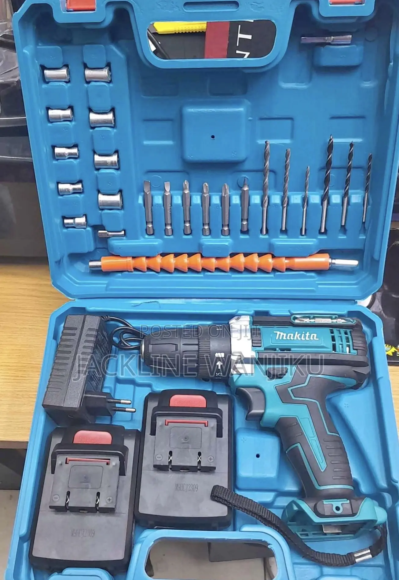 Makita Cordless Drill/ Rechargeable Drill Makita 26v
