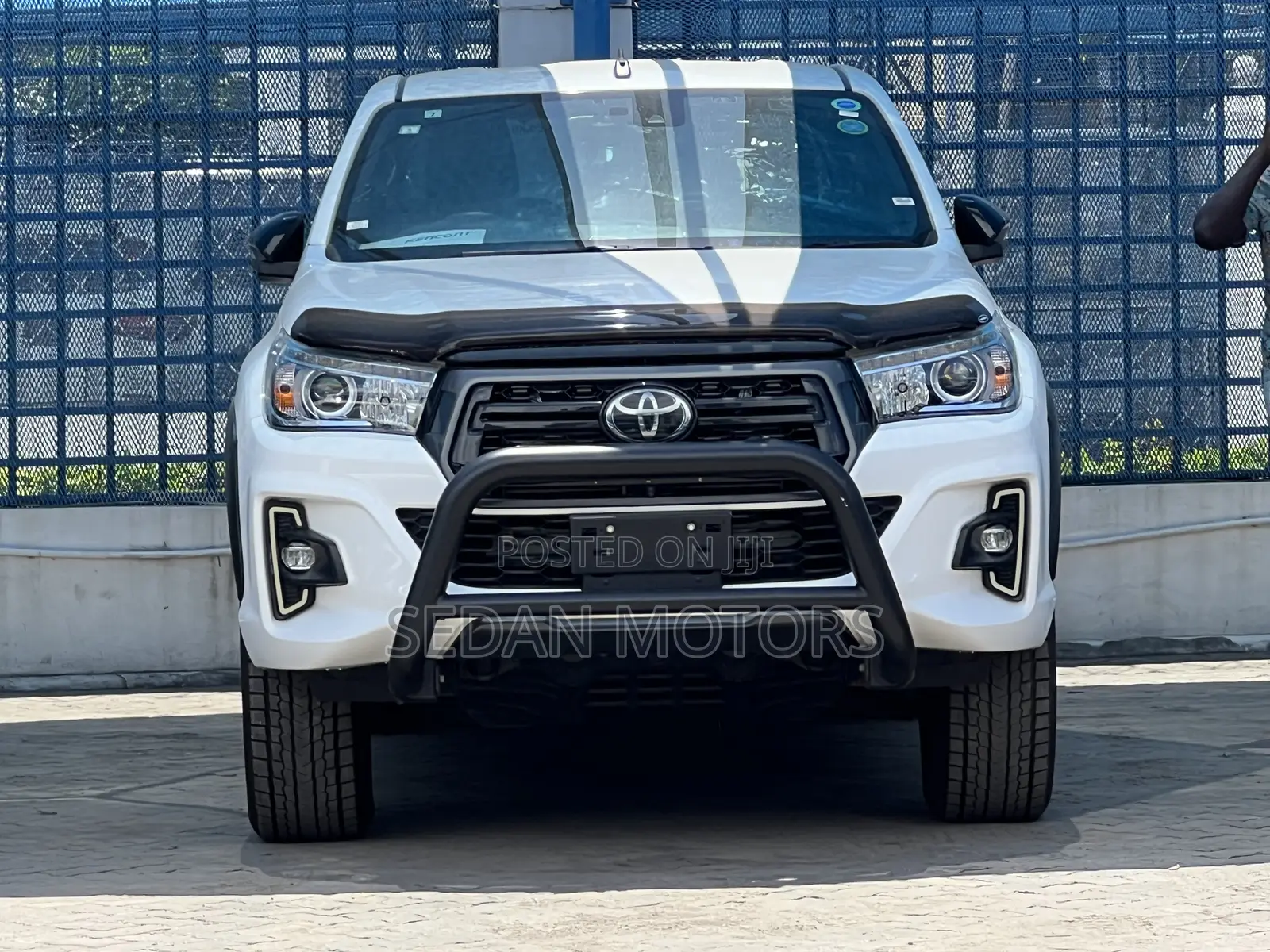 Toyota Hilux 2019 White