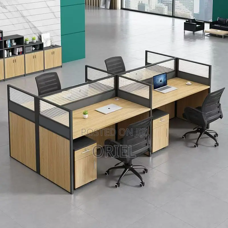Office Workstation : 4-Way Partitioned Office Workstation