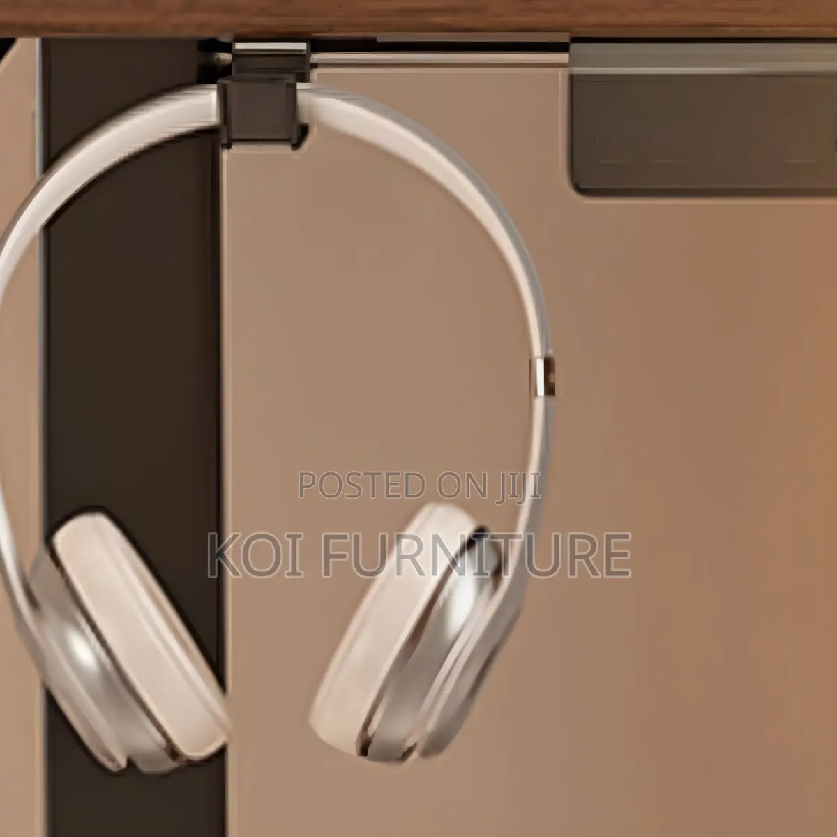 Office Desk : 1.4m Electric Height-Adjustable Standing Desk