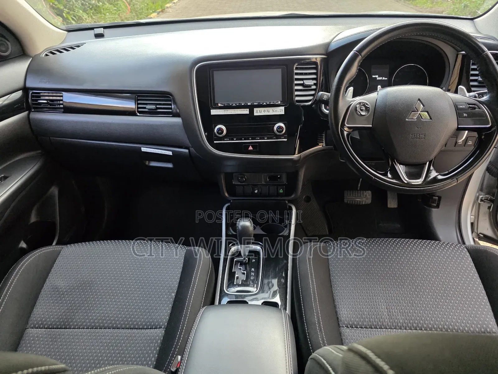 Mitsubishi Outlander 2020 Silver
