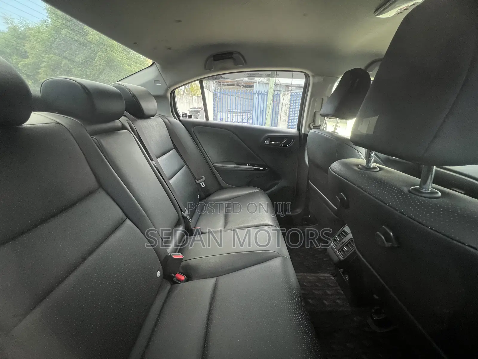 Honda Grace 2019 White