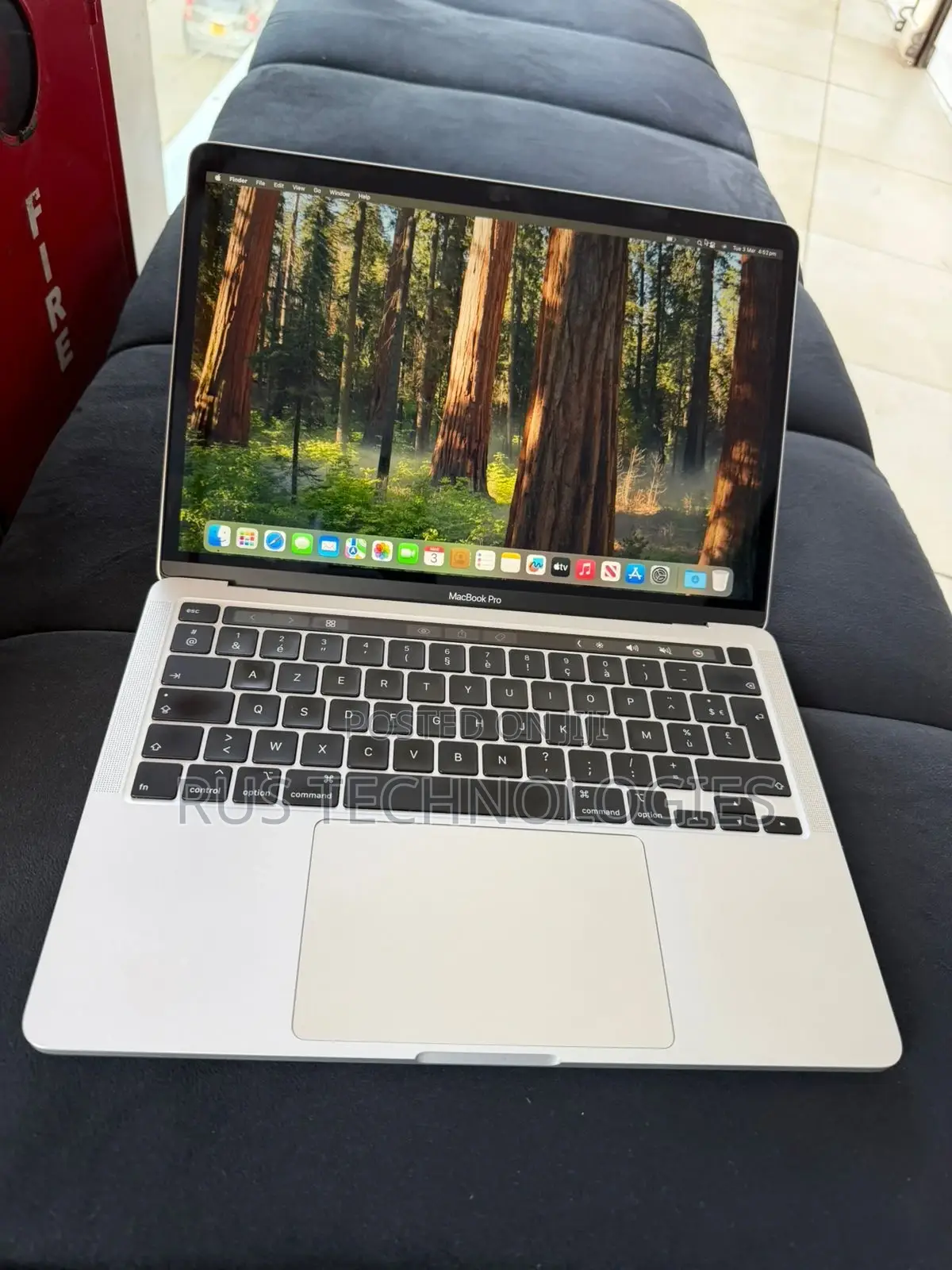 Laptop Apple MacBook Pro 2020 16GB Intel Core i7 SSD 512GB
