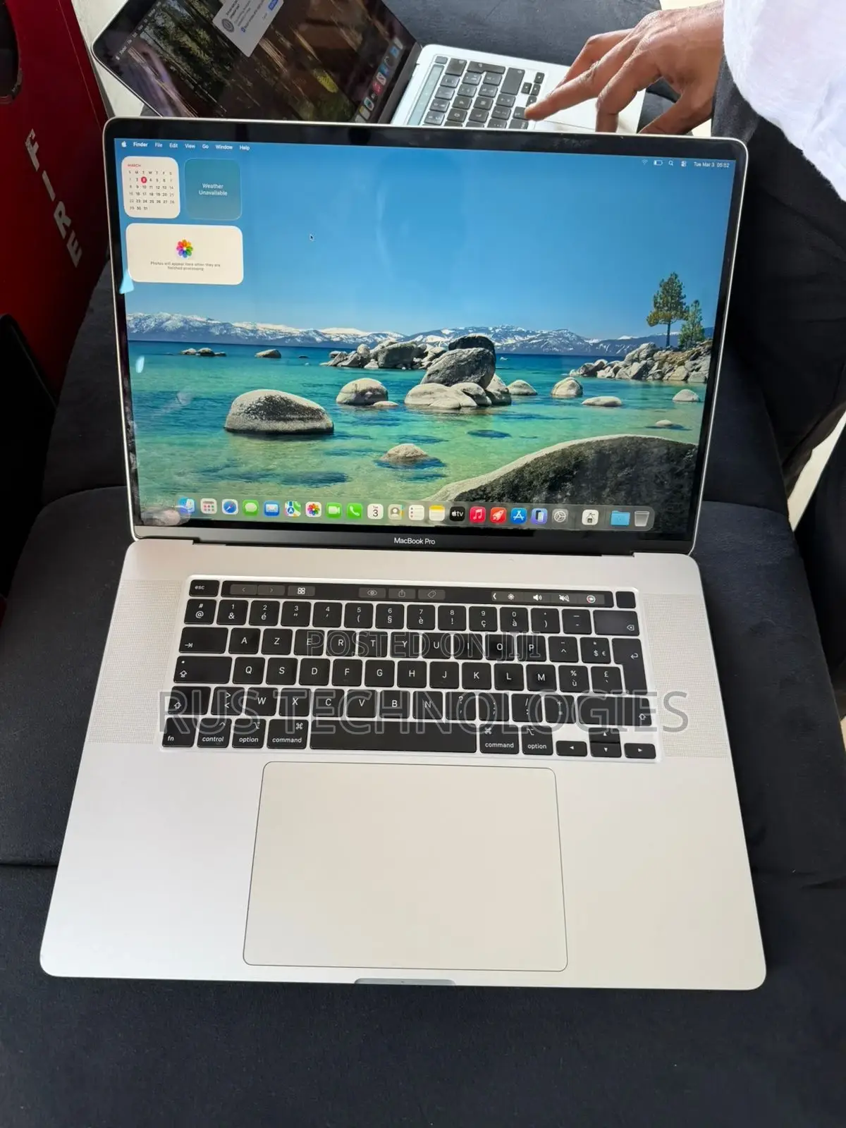Laptop Apple MacBook 2019 64GB Intel Core i7 SSD 512GB