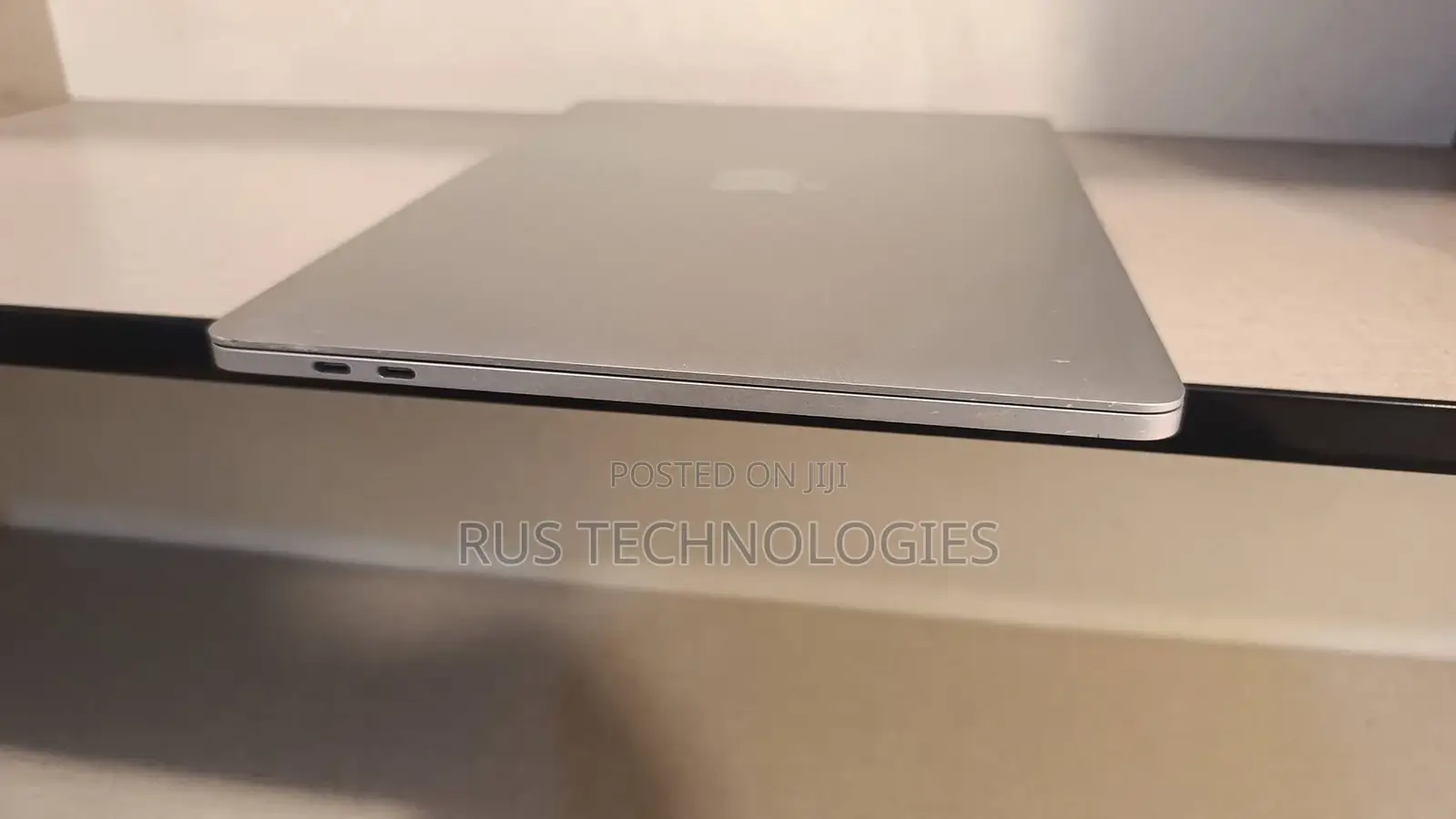 Laptop Apple MacBook Pro 2020 32GB Intel Core i7 SSD 512GB