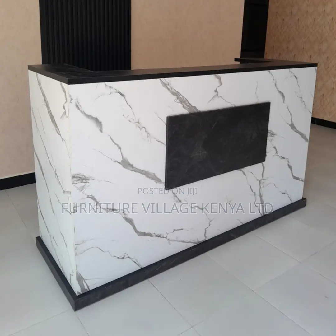 Reception Desk; 1.8m Front Office Reception Desk
