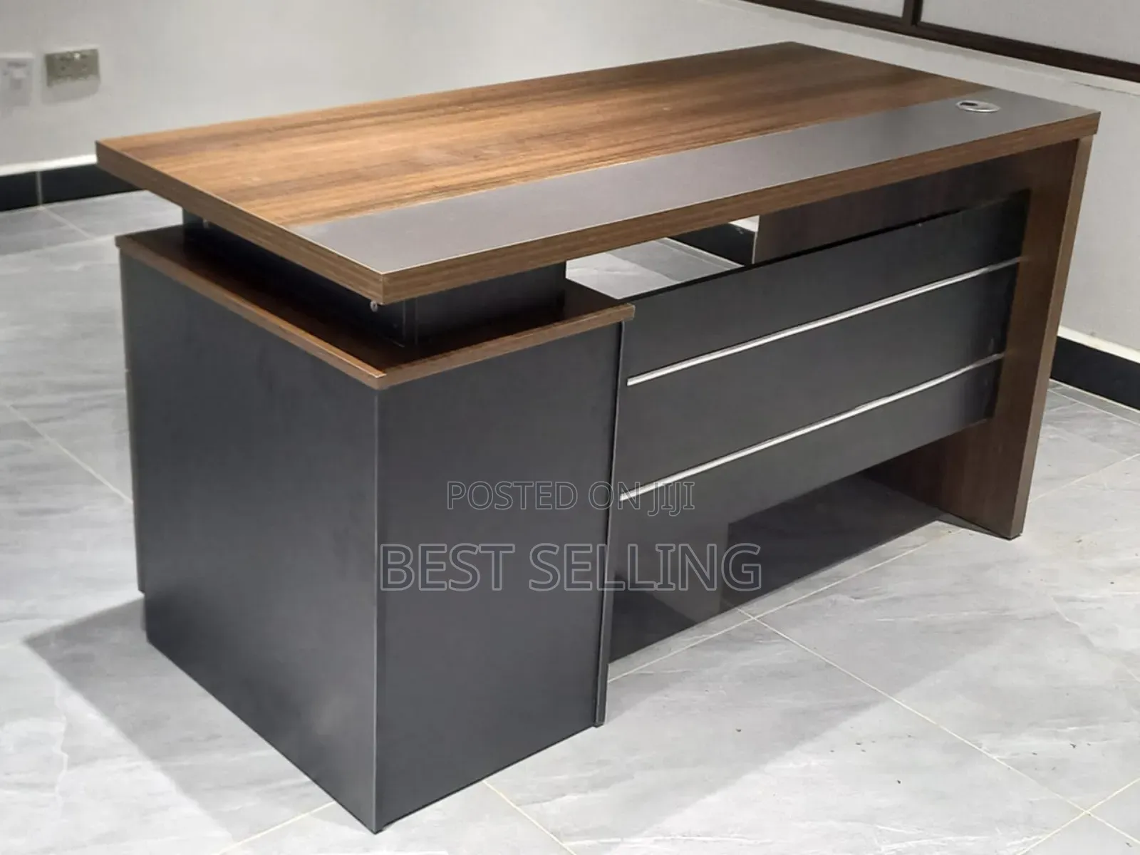 1.2m Classic Executive Office Desk