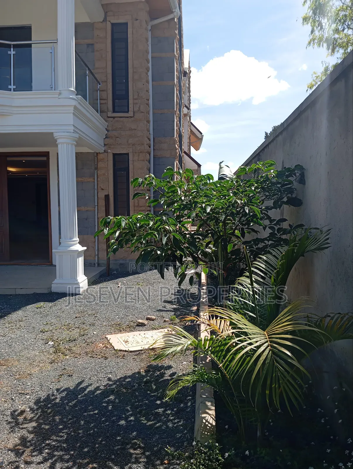 7bdrm Mansion in Syokimau, Gateway Mall Area for rent