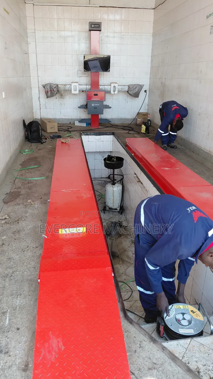 3d Wheel Alignment System With 4t Pit Rack Machine.