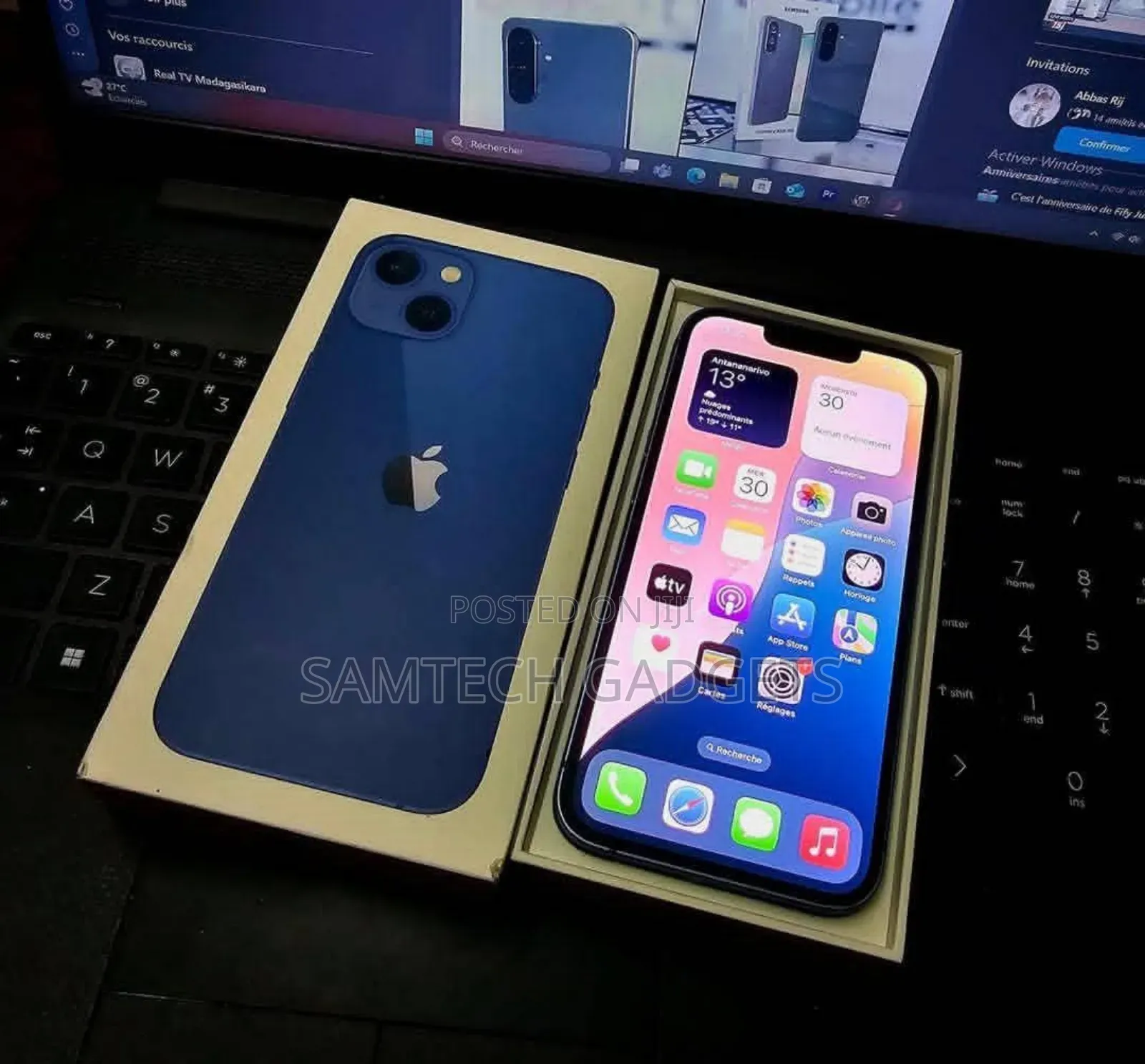 New Apple iPhone 13 128 GB Blue