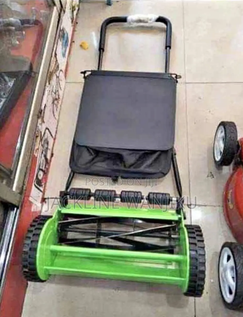 Manual Lawn Mowers/ Lawn Mower