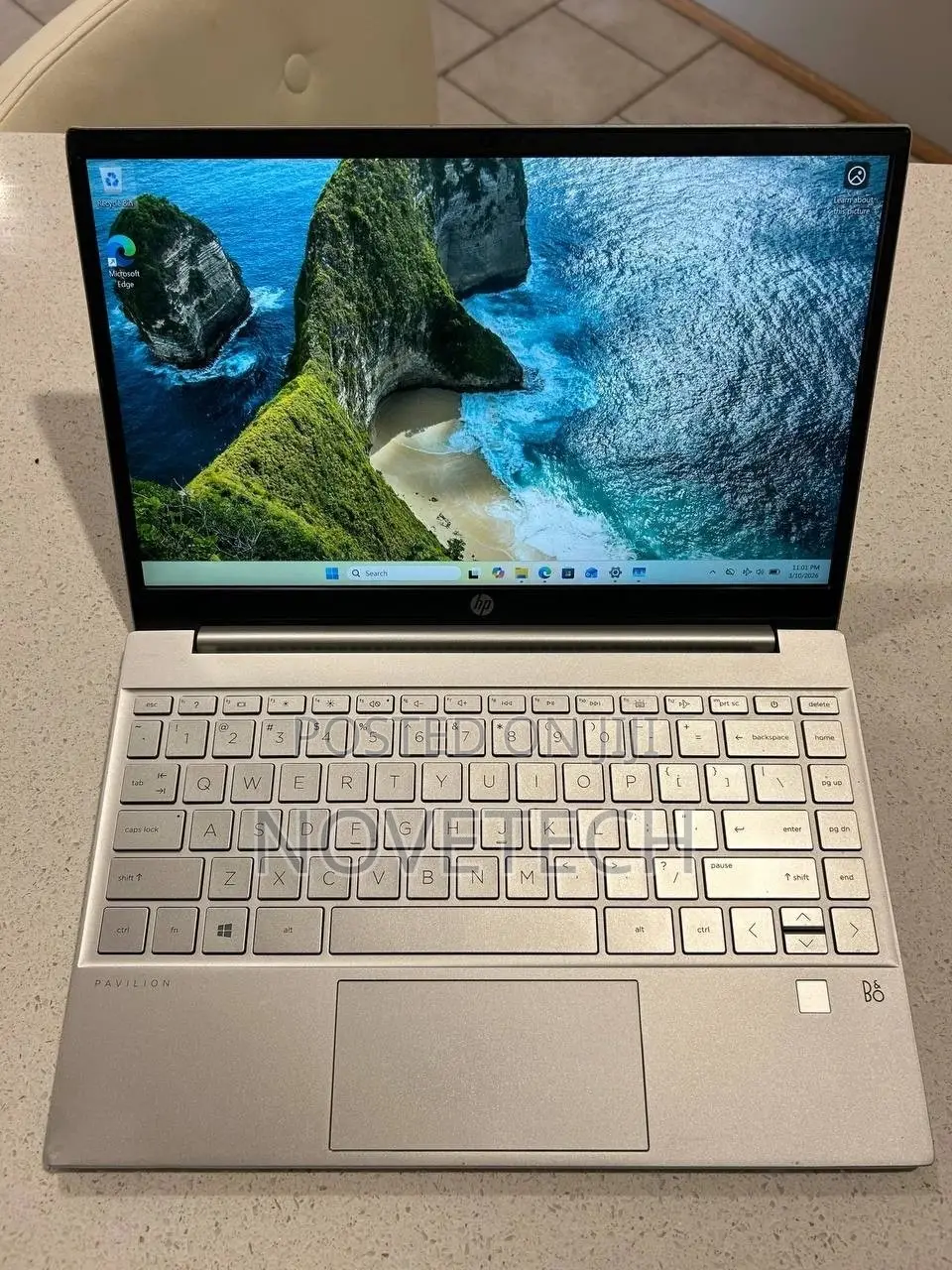 New Laptop HP Pavilion 13 8GB AMD Ryzen 7 SSD 256GB