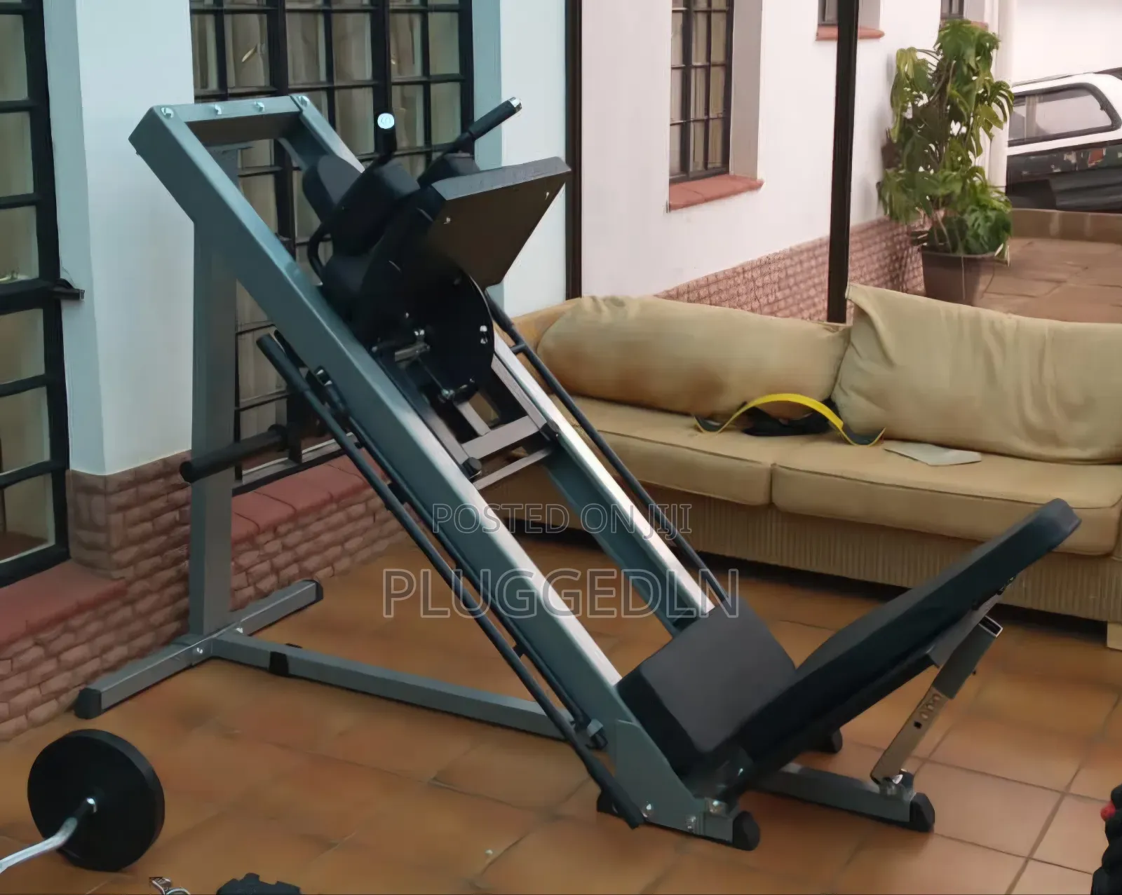 Body Solid Leg Press With a Hack Squat Machine 
