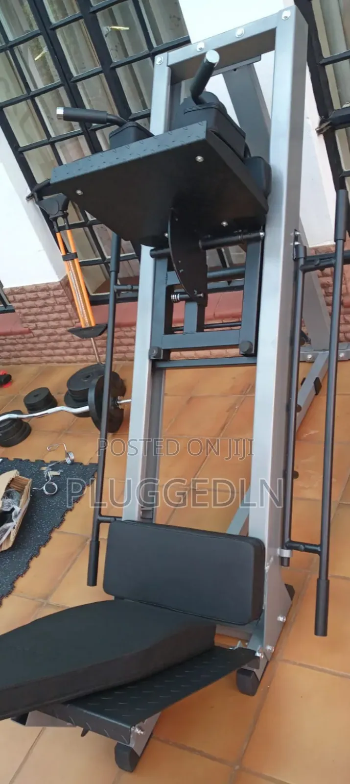 Body Solid Leg Press With a Hack Squat Machine 
